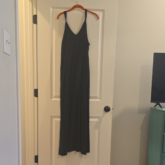 Zenana Outfitters Black Maxi Dress - Picture 1 of 1